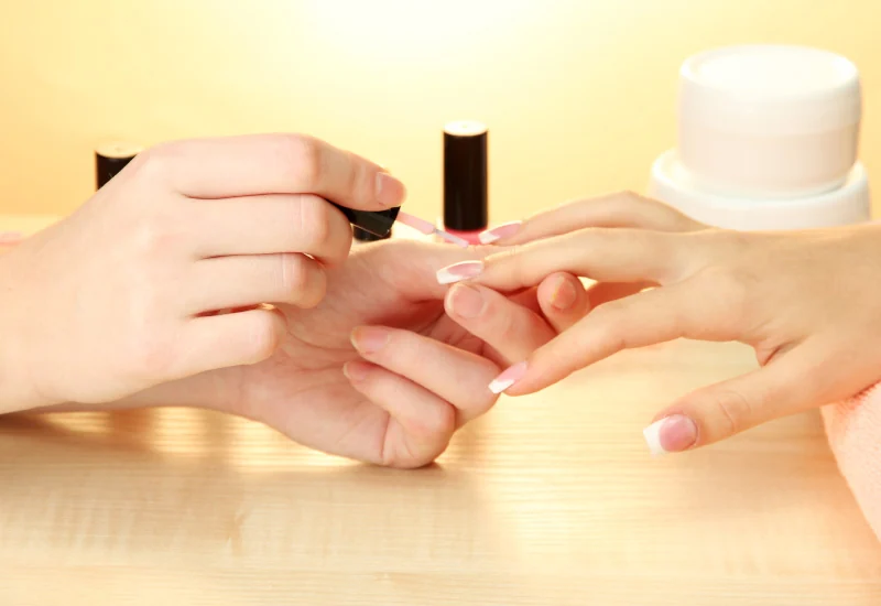 deluxe-nails-spa