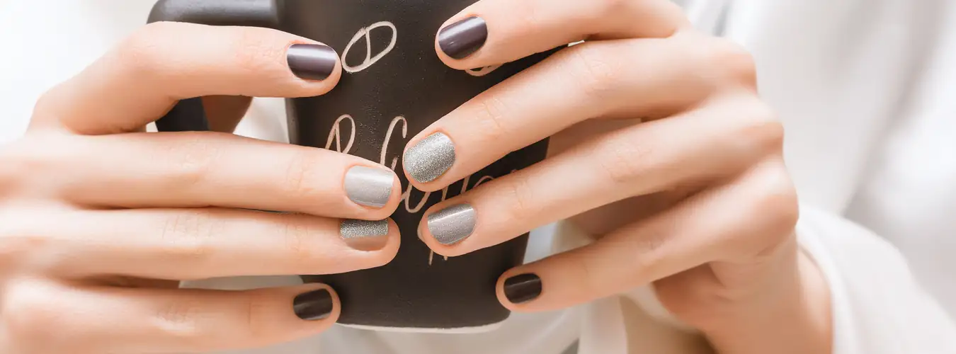 golden-nails
