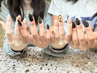 lynn-nails