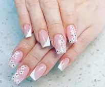 sky-nails-spa
